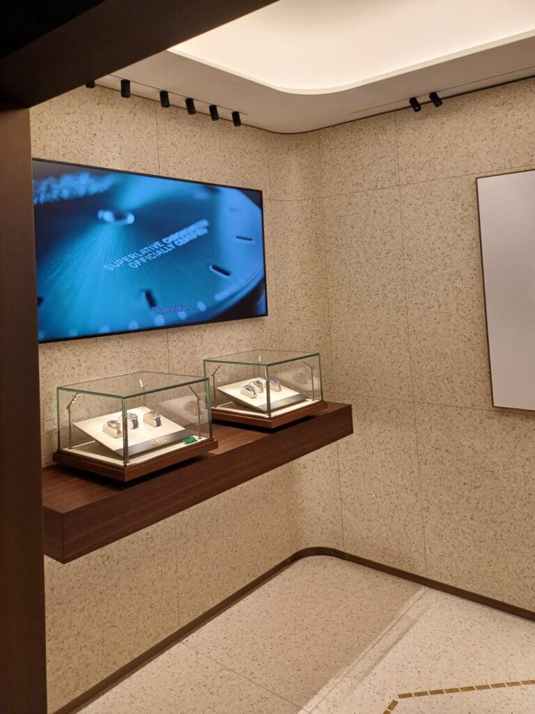 Rolex Moving Room (5)