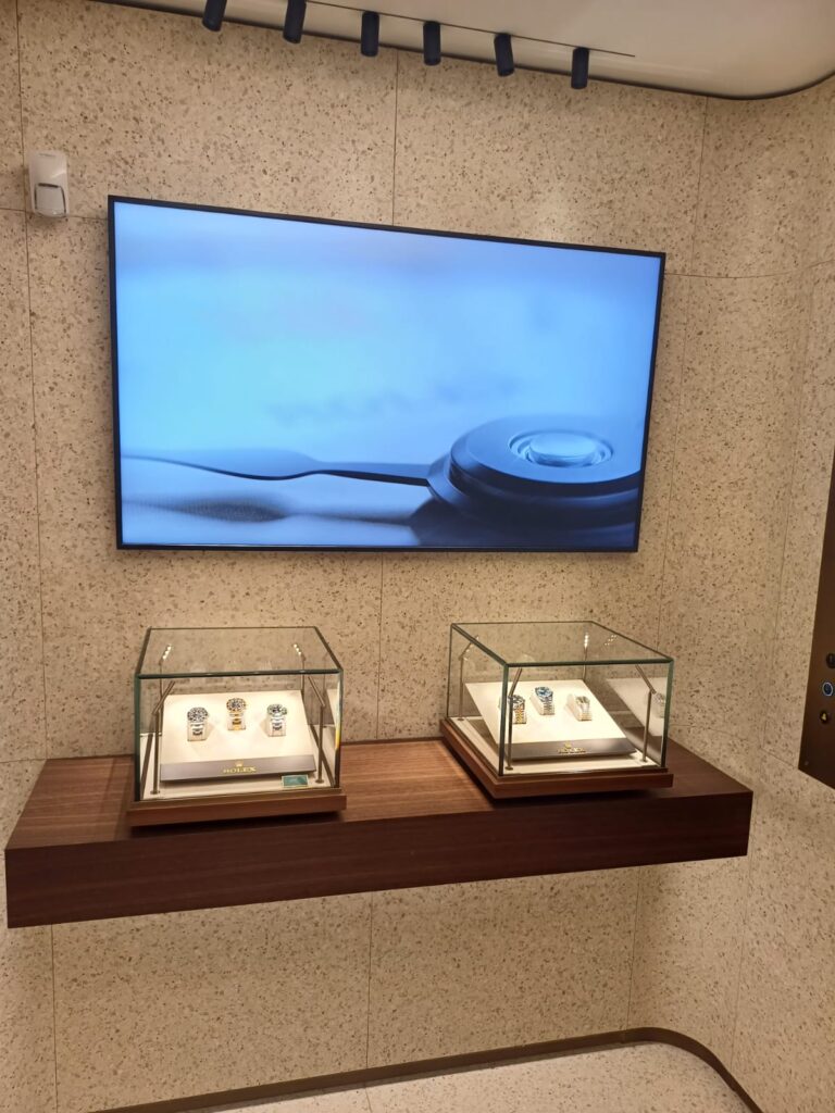 Rolex Moving Room (7)