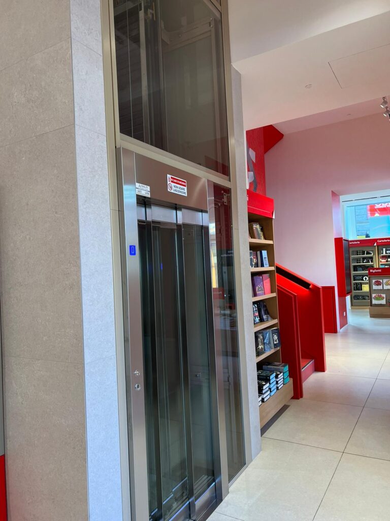 mondadori-milano-10