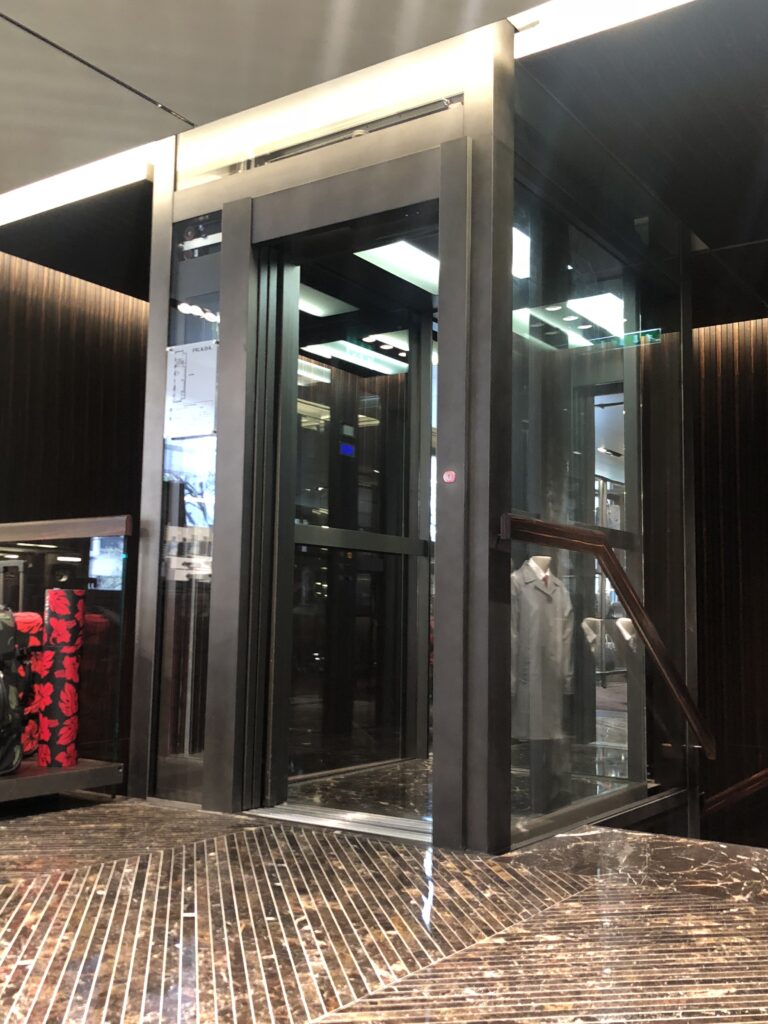 Prada Parigi (11)